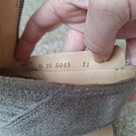 Paul Green Cayanne Side Zip Block Heel Smoke Metallic PeepToe Bootie Womens Sz 7 - Picture 6 of 9